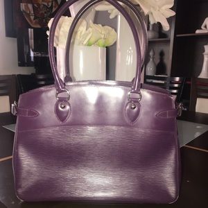 Louis Vuitton Passy Handbag Epi Leather Purple